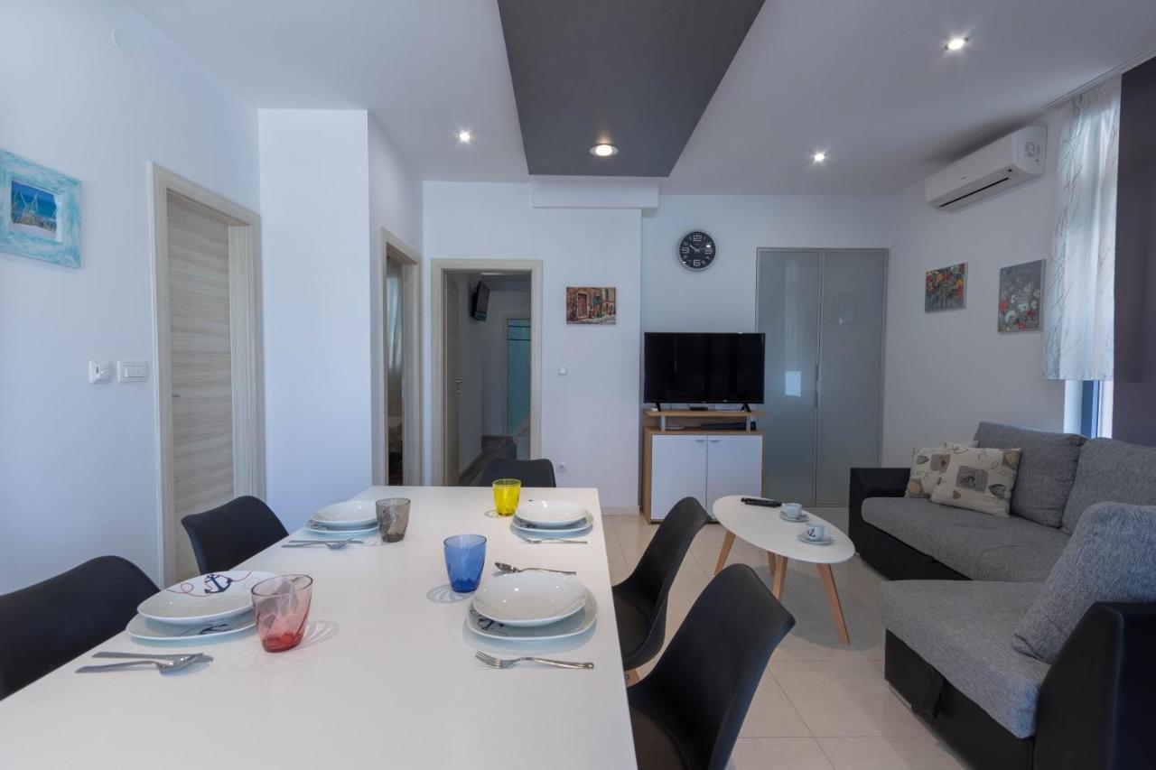 Apartman Dora Podstrana Exterior photo